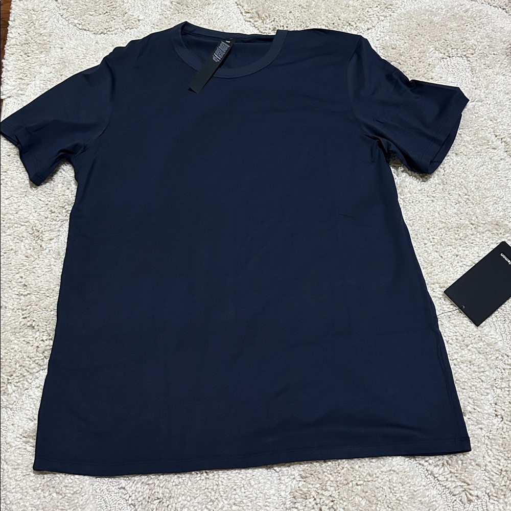 Lululemon Tee